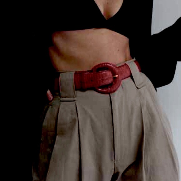 Joan & David Leather Embossed Lizard Wide Belt - Picture 8 of 8